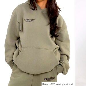 Comfrt Coordinate Hoodie and Sweatpants set in color Moss